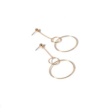 Load image into Gallery viewer, Women&#39;s Fashion Geometric Interlocking Metal Rings Long Chain Hoop Earrings