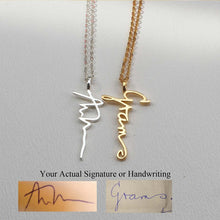 Load image into Gallery viewer, Customize This Vertical Cursive Nameplate Pendant Choker  Necklace